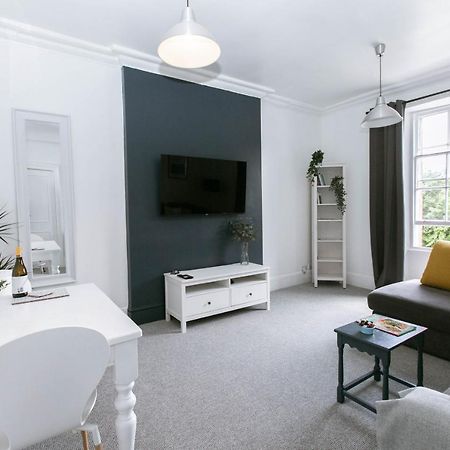 Spacious Apartment, Free Parking, Central Location Near To Uni, Hospital, Town Exeter Eksteriør bilde