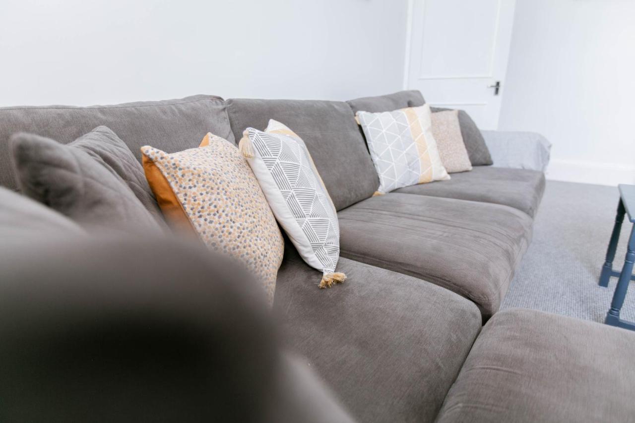 Spacious Apartment, Free Parking, Central Location Near To Uni, Hospital, Town Exeter Eksteriør bilde