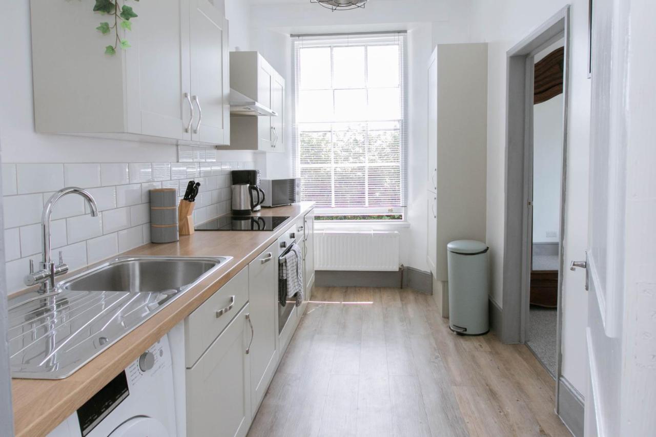 Spacious Apartment, Free Parking, Central Location Near To Uni, Hospital, Town Exeter Eksteriør bilde